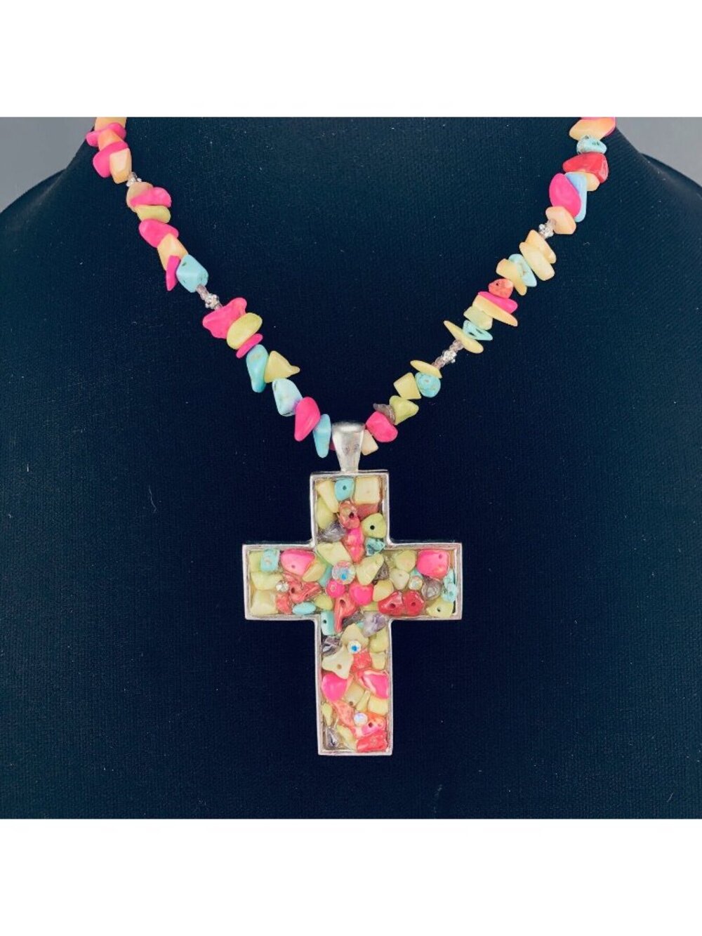 Necklace 19.5" Silver Tone Bright Pink Yellow Blue Chip Beads Big Cross Pendant